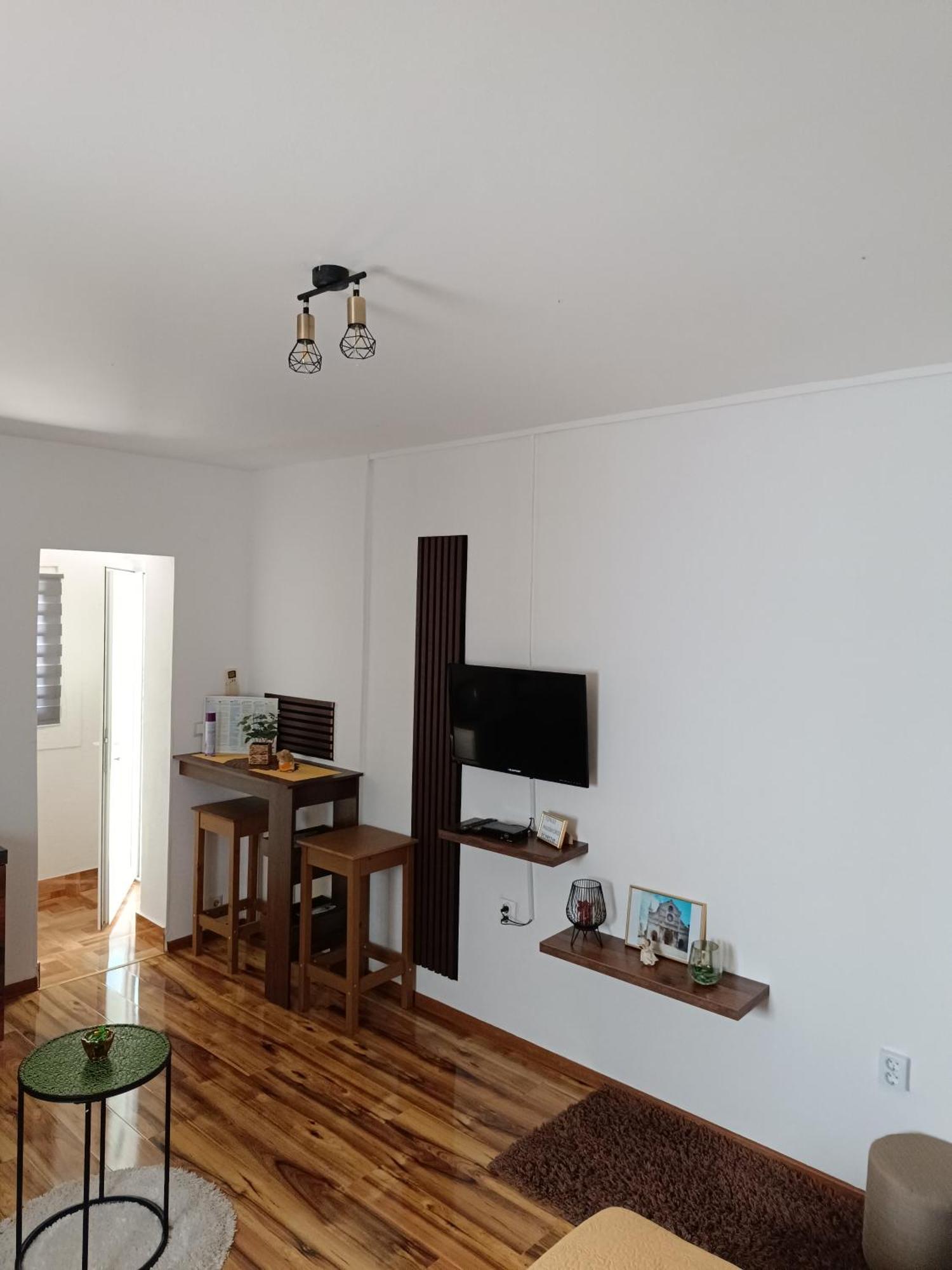 Apartment Toni